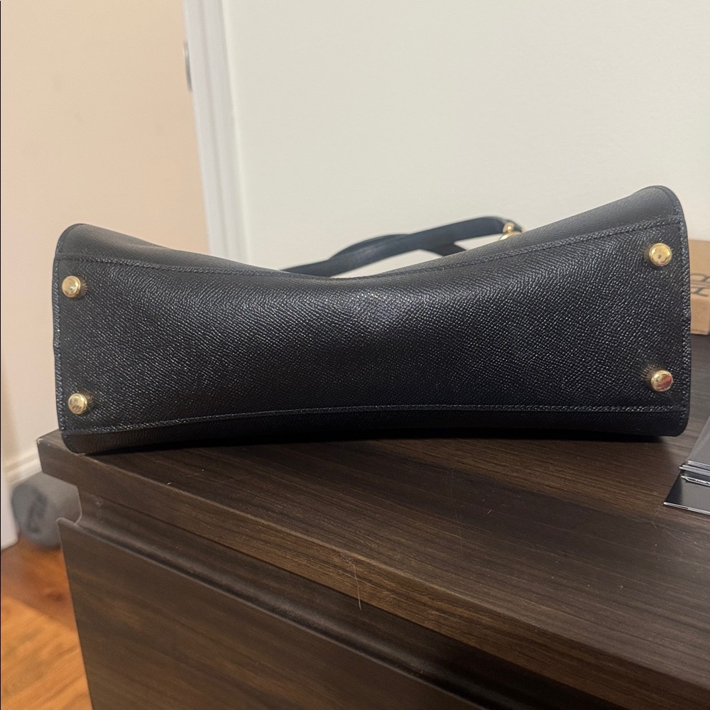 Coach Black Leather Shoulder Bag with Gold Hardware - Picture 5 of 11